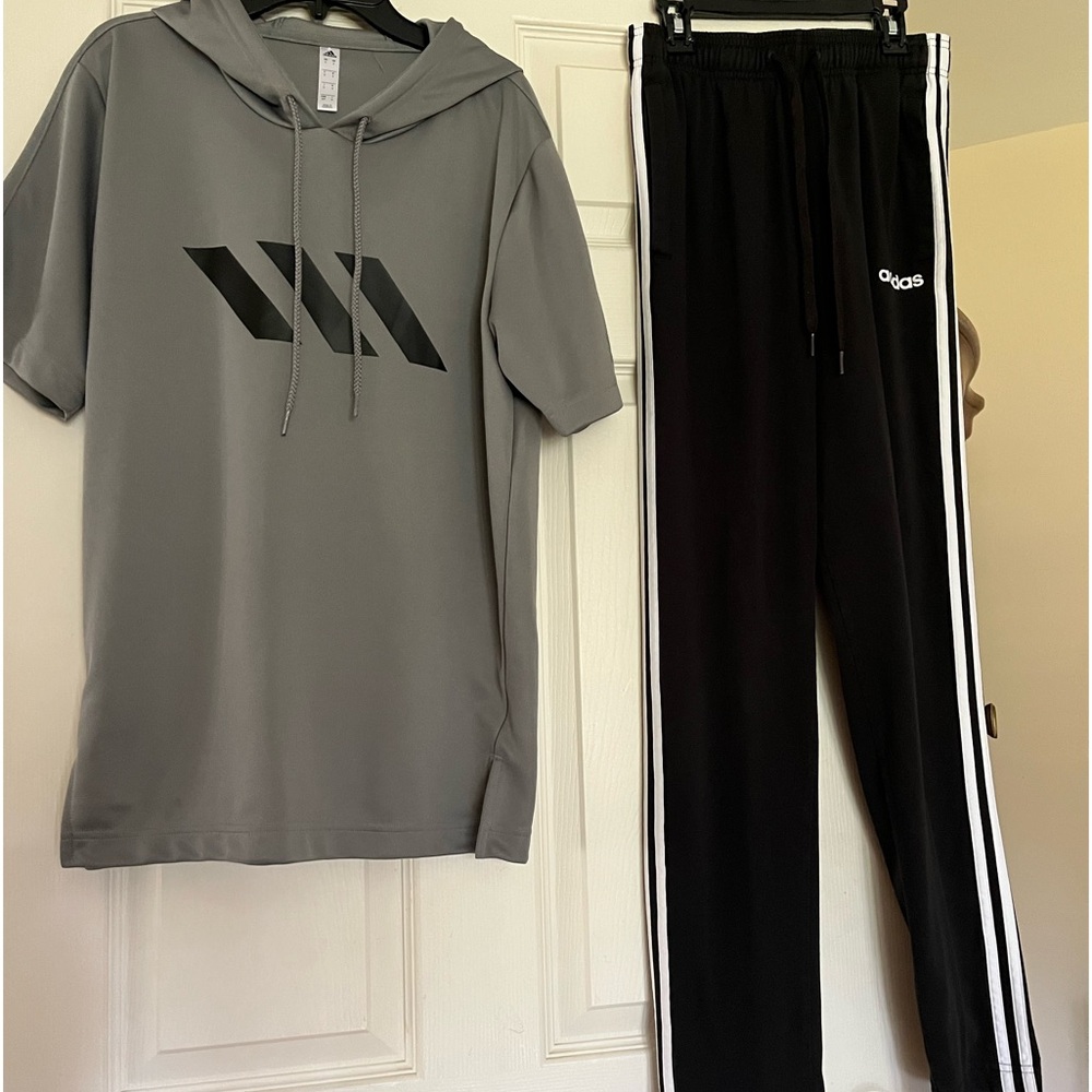 Adidas size Small men’s